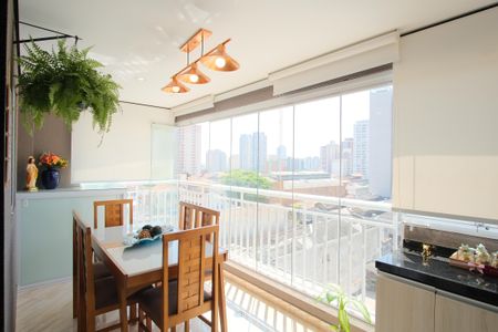 Varanda de apartamento à venda com 2 quartos, 64m² em Tatuapé, São Paulo