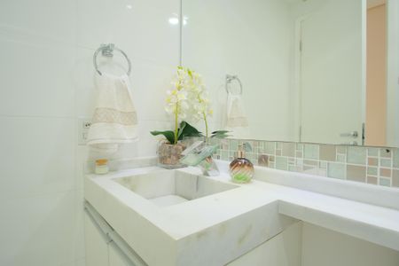 Apartamento à venda com 64m², 2 quartos e 1 vagaBanheiro Social