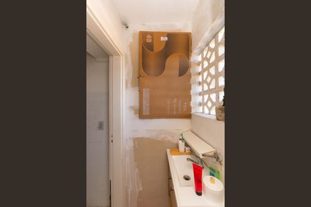 Apartamento à venda com 73m², 3 quartos e sem vagaBanheiro da Suíte