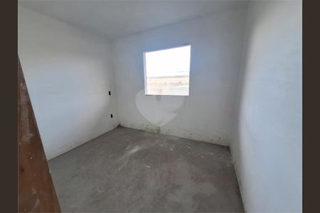 Casa à venda com 45m², 2 quartos e 1 vaga