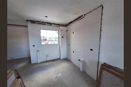 Casa à venda com 45m², 2 quartos e 1 vaga