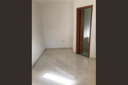 Casa à venda com 65m², 2 quartos e 2 vagas