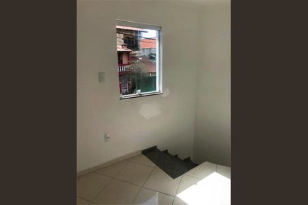 Casa à venda com 65m², 2 quartos e 2 vagas