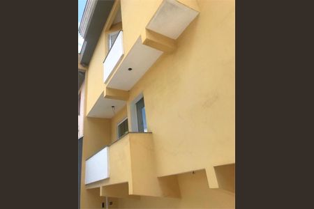 Casa à venda com 65m², 2 quartos e 2 vagas