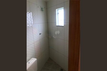 Casa à venda com 65m², 2 quartos e 2 vagas