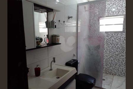 Casa à venda com 184m², 3 quartos e 3 vagas