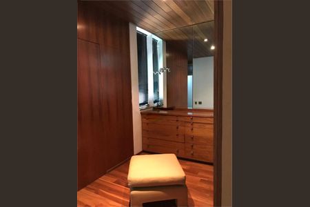 Apartamento à venda com 380m², 4 quartos e 5 vagas