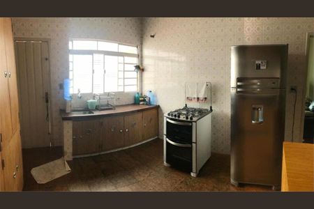 Casa à venda com 173m², 3 quartos e 5 vagas