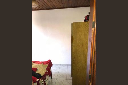 Casa à venda com 60m², 2 quartos e 1 vaga