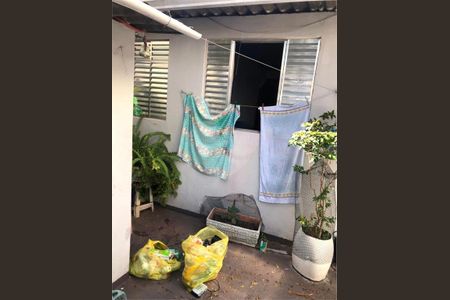 Casa à venda com 60m², 2 quartos e 1 vaga