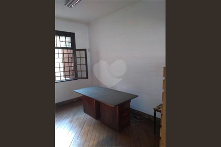 Casa à venda com 150m², 6 quartos e 4 vagas