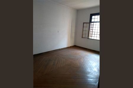 Casa à venda com 150m², 6 quartos e 4 vagas