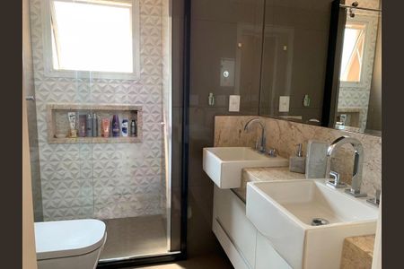 Apartamento à venda com 205m², 4 quartos e 4 vagas