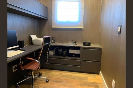 Apartamento à venda com 205m², 4 quartos e 4 vagas