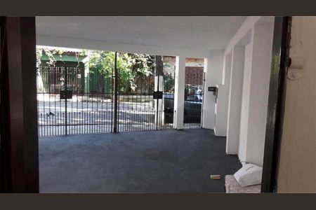 Casa à venda com 129m², 3 quartos e 2 vagas