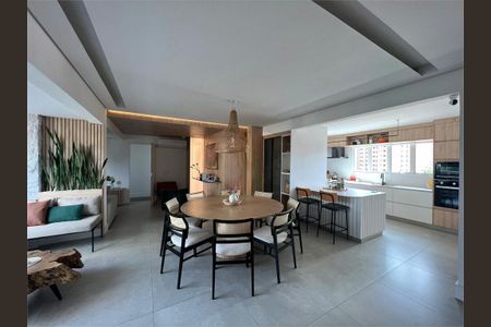 Apartamento à venda com 135m², 4 quartos e 2 vagas