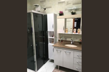 Casa de condomínio à venda com 261m², 3 quartos e 4 vagas