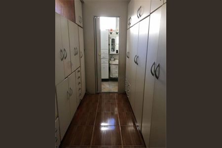 Casa de condomínio à venda com 261m², 3 quartos e 4 vagas
