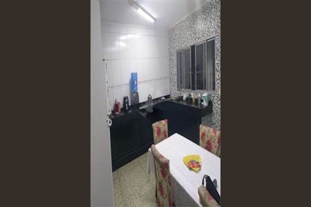 Casa à venda com 353m², 3 quartos e 2 vagas