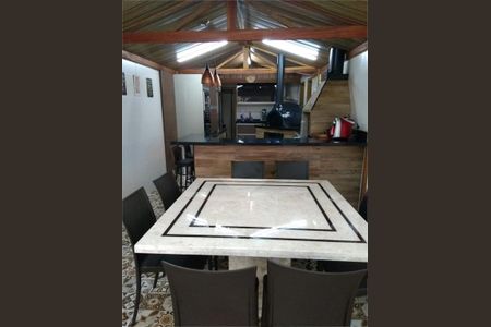 Apartamento à venda com 140m², 3 quartos e 2 vagas