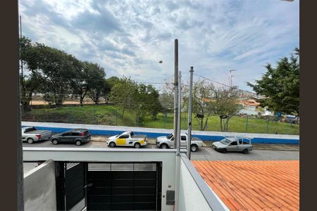 Casa à venda com 70m², 2 quartos e 2 vagas
