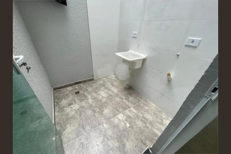 Casa à venda com 70m², 2 quartos e 2 vagas