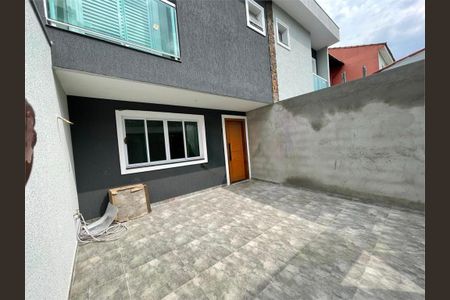 Casa à venda com 70m², 2 quartos e 2 vagas