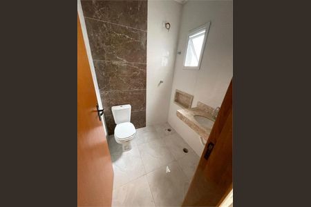 Casa à venda com 70m², 2 quartos e 2 vagas