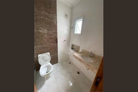 Casa à venda com 70m², 2 quartos e 2 vagas