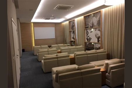 Apartamento à venda com 66m², 2 quartos e 1 vaga
