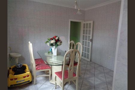 Casa à venda com 234m², 4 quartos e 2 vagas