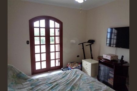 Casa à venda com 234m², 4 quartos e 2 vagas