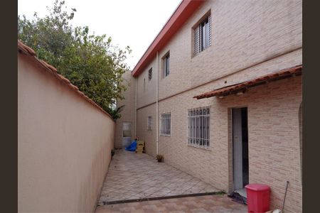 Casa à venda com 234m², 4 quartos e 2 vagas