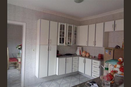 Casa à venda com 234m², 4 quartos e 2 vagas