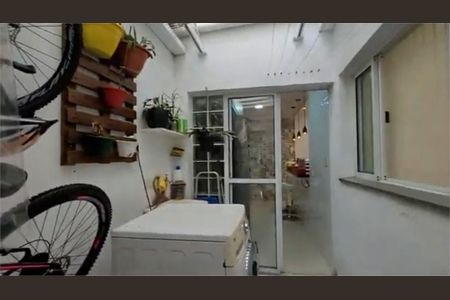 Apartamento à venda com 65m², 2 quartos e 1 vaga