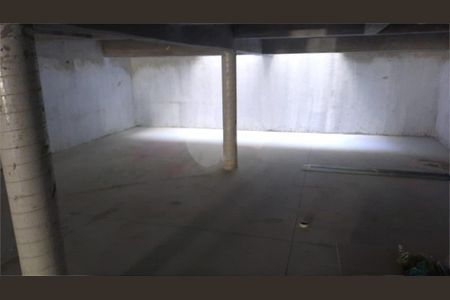 Apartamento à venda com 77m², 2 quartos e 1 vaga