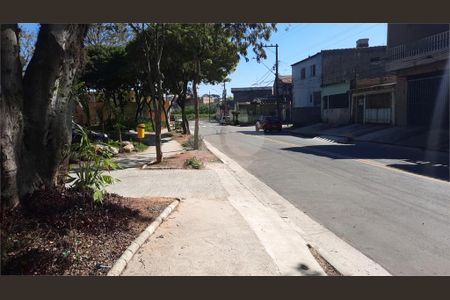 Apartamento à venda com 77m², 2 quartos e 1 vaga