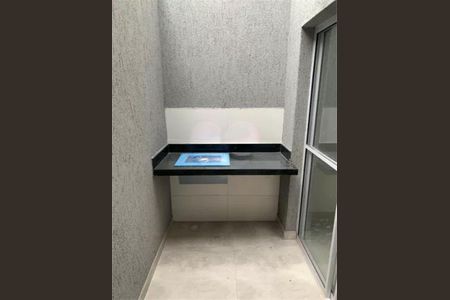 Casa à venda com 68m², 2 quartos e 1 vaga