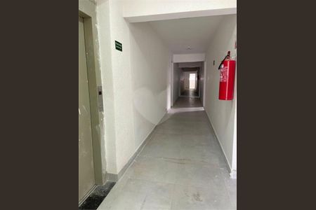 Apartamento à venda com 31m², 1 quarto e sem vaga