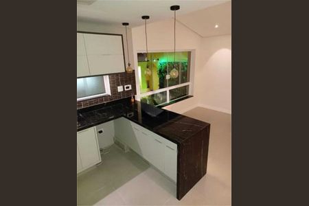 Casa à venda com 270m², 3 quartos e 6 vagas