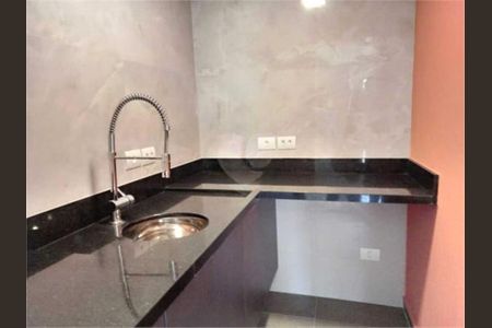 Casa à venda com 270m², 3 quartos e 6 vagas