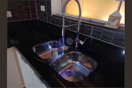 Casa à venda com 270m², 3 quartos e 6 vagas