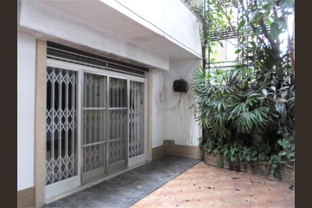 Casa à venda com 315m², 2 quartos e 1 vaga