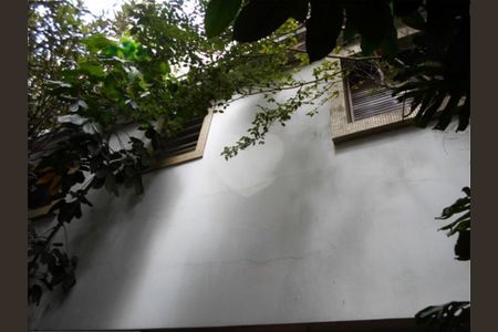 Casa à venda com 315m², 2 quartos e 1 vaga