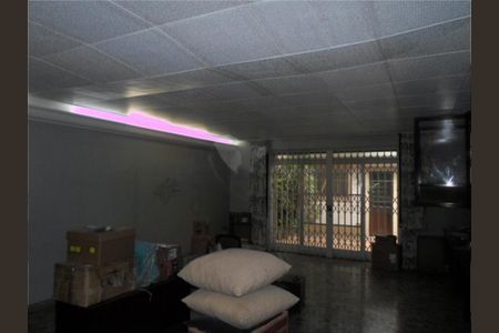 Casa à venda com 315m², 2 quartos e 1 vaga