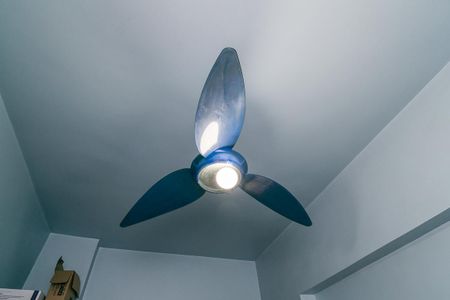 Apartamento à venda com 130m², 3 quartos e 3 vagas Apartamento à venda com 130m², 3 quartos e 3 vagasQuarto de Serviço