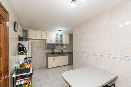 Apartamento à venda com 130m², 3 quartos e 3 vagas Apartamento à venda com 130m², 3 quartos e 3 vagasCozinha