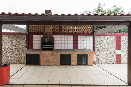 Apartamento à venda com 130m², 3 quartos e 3 vagas Apartamento à venda com 130m², 3 quartos e 3 vagasÁrea comum - Churrasqueira