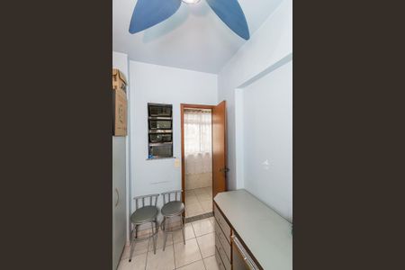 Apartamento à venda com 130m², 3 quartos e 3 vagas Apartamento à venda com 130m², 3 quartos e 3 vagasQuarto de Serviço