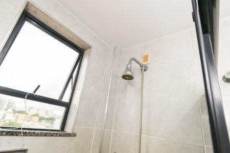 Apartamento à venda com 130m², 3 quartos e 3 vagas Apartamento à venda com 130m², 3 quartos e 3 vagasBanheiro Social